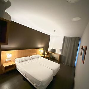 Habitación con 2 Camas Individuales